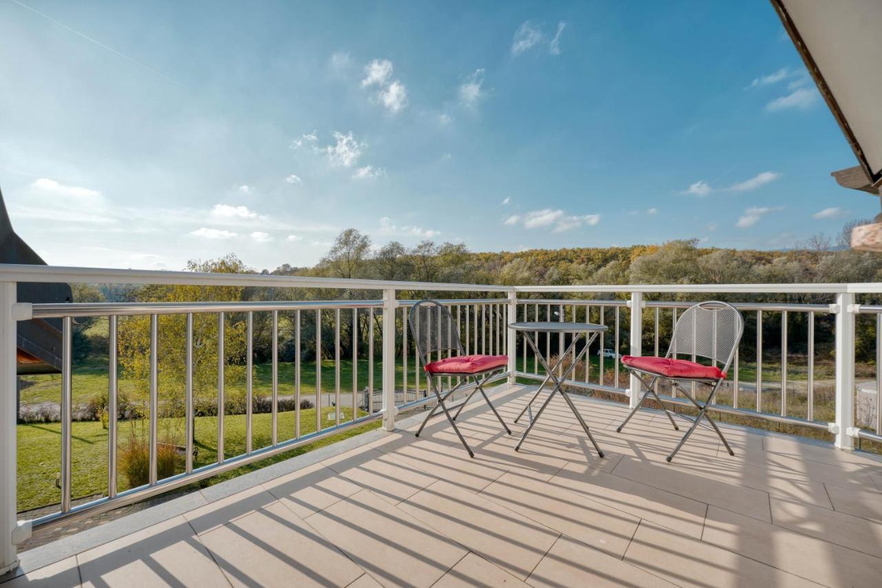 Astarea - Luxe Penthouse In Nature - Jacuzzi - Free Private Parking - Terrace & Balcony - Peace Zagreb Exterior photo